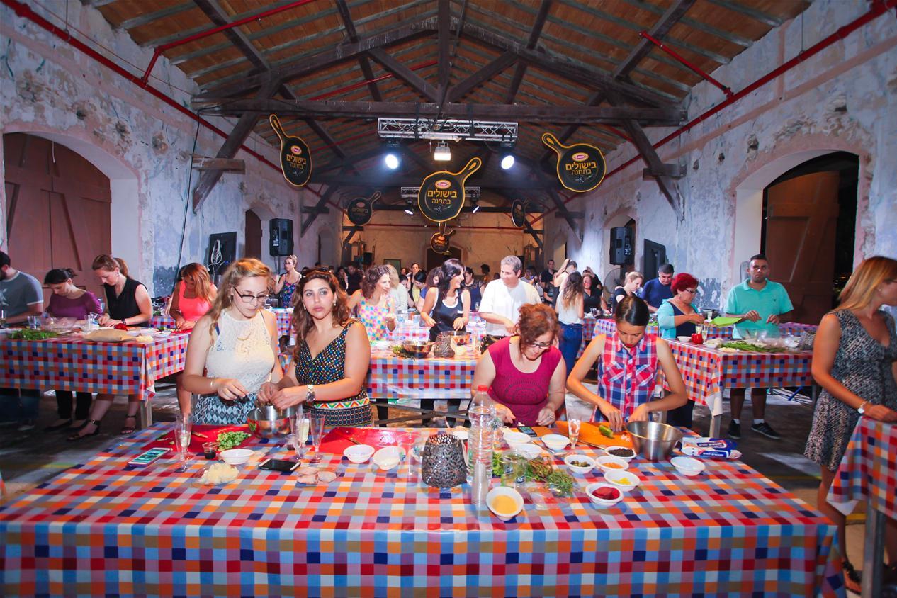 גלרייה - סטאז "בישולים" במתחם התחנה-קורס הפקת אירועים 2014, 3 מתוך 3