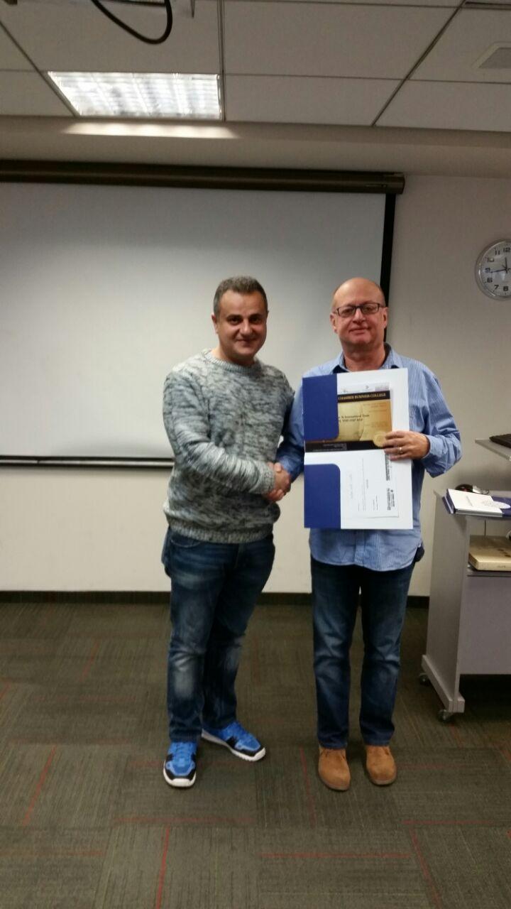 גלרייה - סיום קורס יבוא יצוא וסחר בינלאומי מחזור 219, 5 מתוך 14