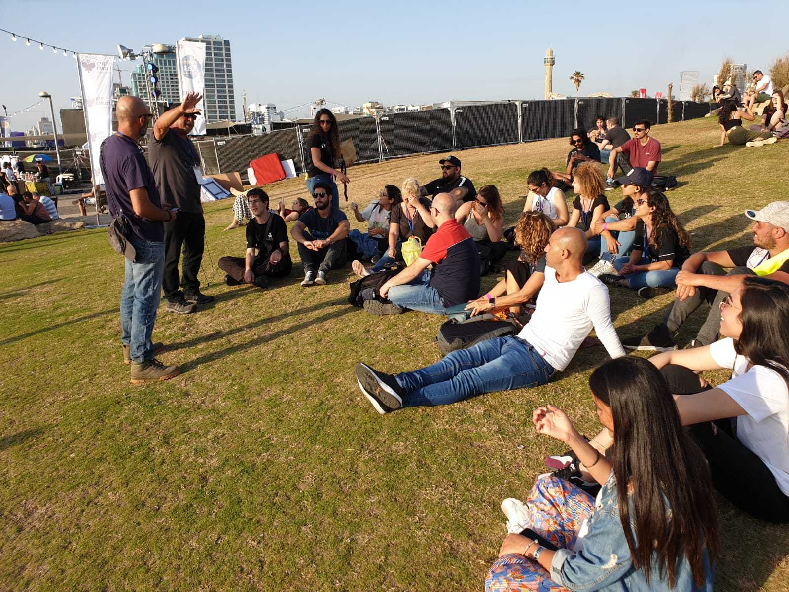 סיור שטח עם אלי לוי וגיא גולדשטיין המפיק הטכני של האירוע