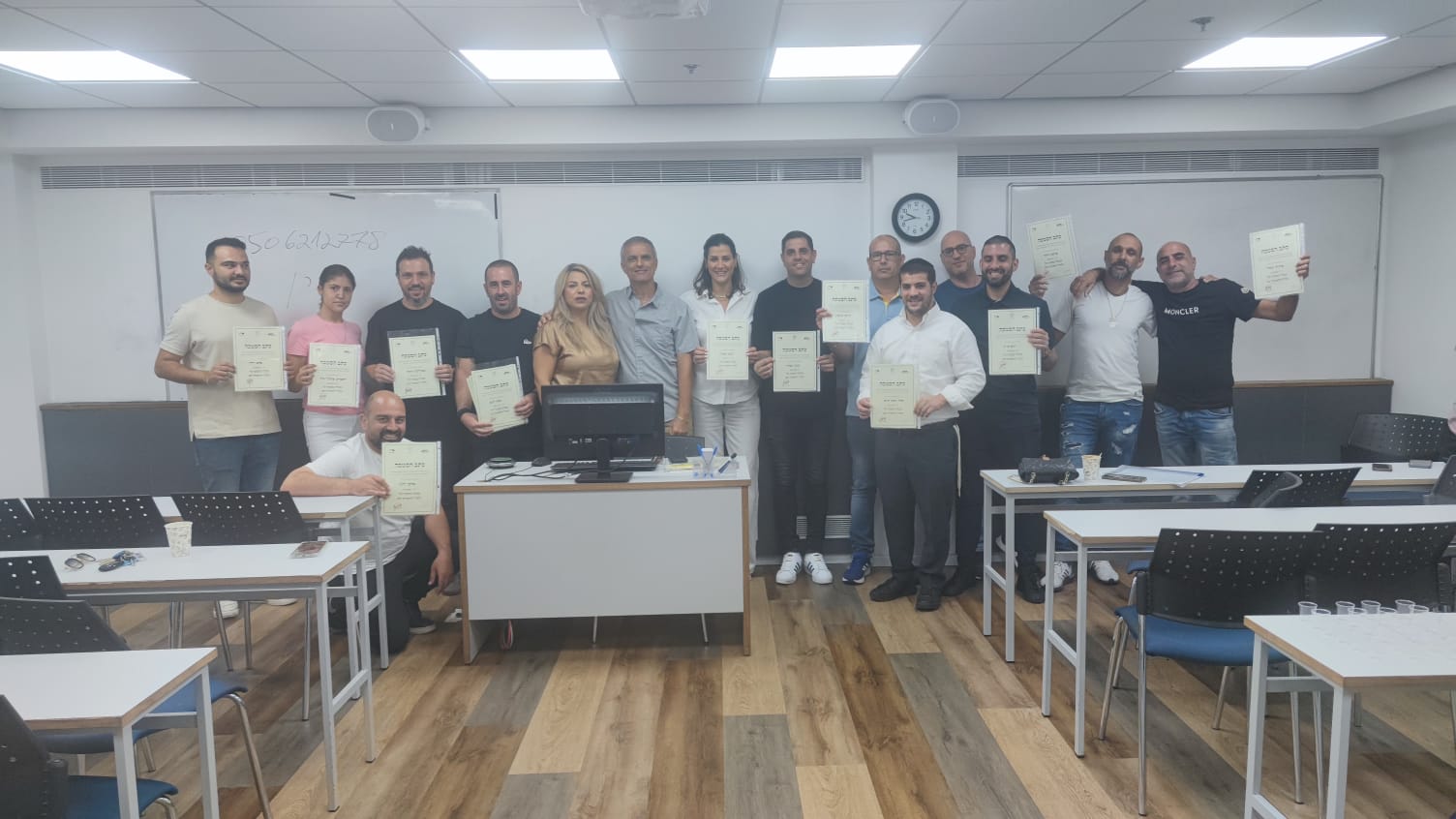 גלרייה - תמונות מסיום קורס מנהלים לחברות השכרת רכב וליסינג - מחזור 27 , 2 מתוך 4