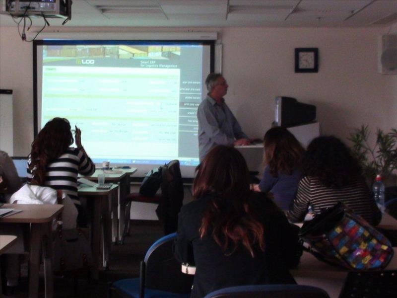 המכללה העסקית קיימה סדנה בנושא הכשרת מבקרי תיקי יבוא