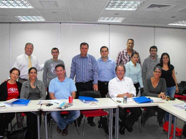 סיום קורס מיומנויות למנהלי מכירות מחזור 4