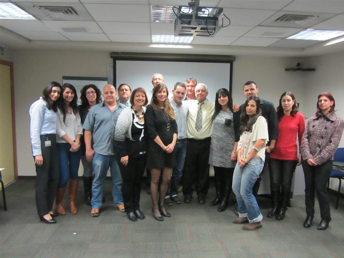 סיום קורס אנגלית עסקית ומסחרית מחזור 18 במכללה העסקית