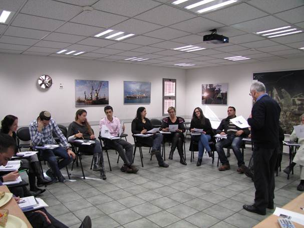 הדרכה פנים ארגונית - סיום קורס אנגלית עסקית בנמל אשדוד