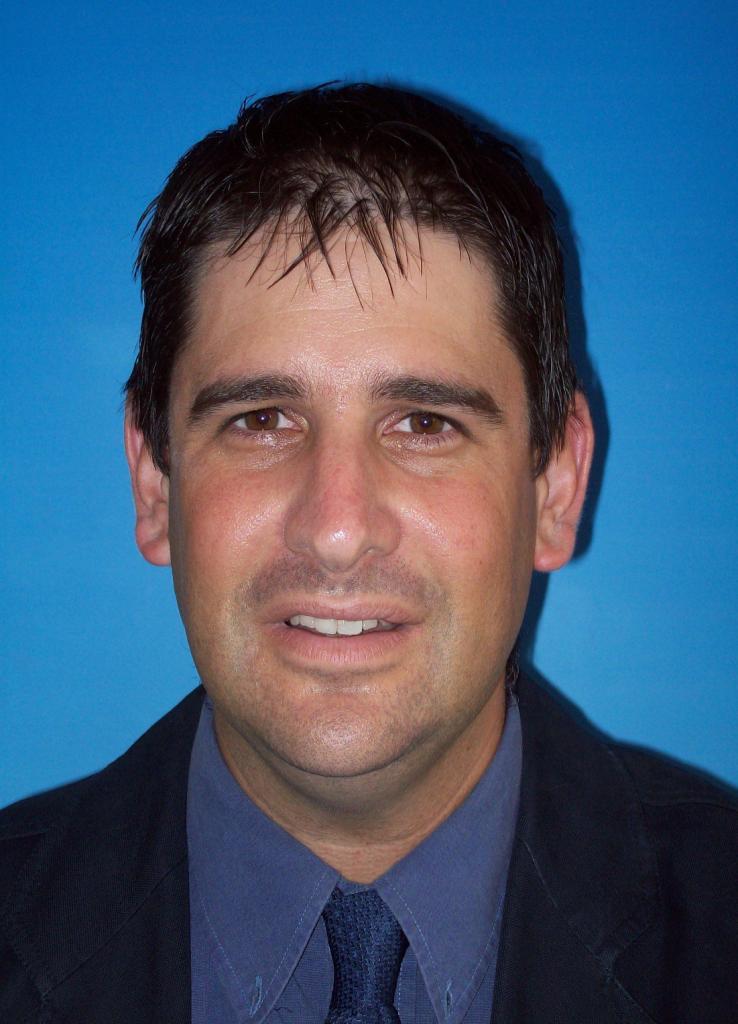 רו"ח אריק רוטמן