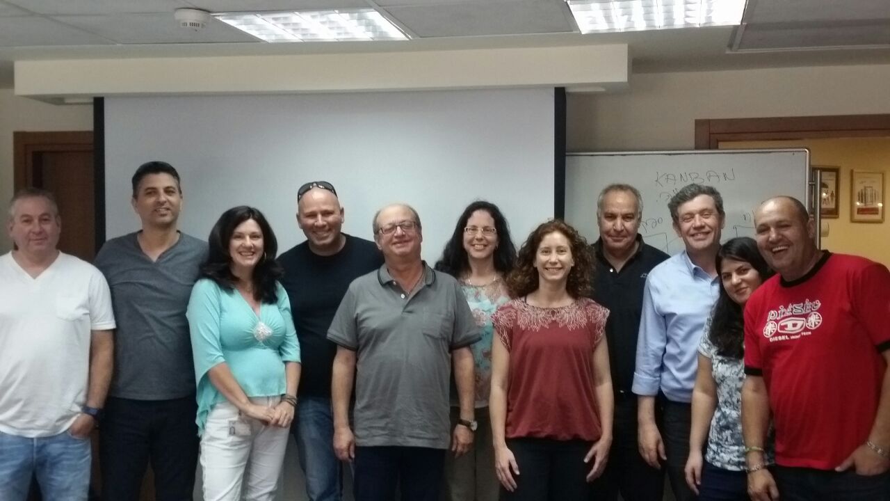 סיום קורס יבוא יצוא וסחר בינלאומי מחזור 207