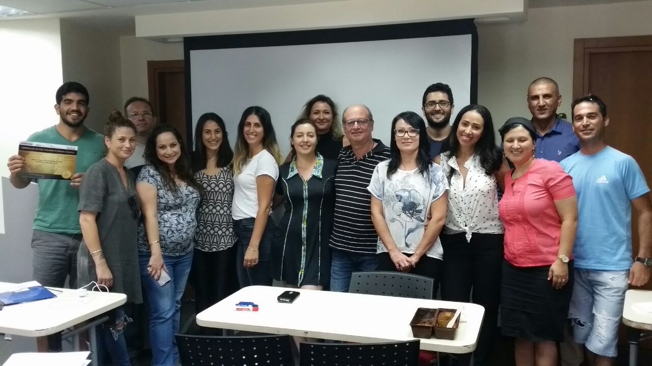 סיום קורס יבוא יצוא וסחר בינלאומי מחזור 212