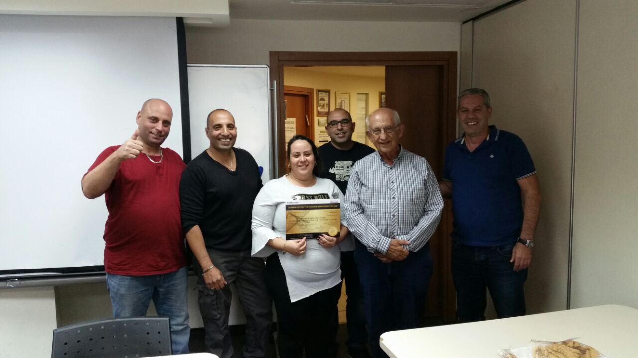 סיום קורס ממכילי מכולות חומרים מסוכנים מחזור 8