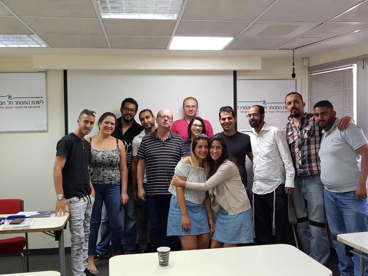 סיום קורס יבוא יצוא וסחר בינלאומי מחזור 221