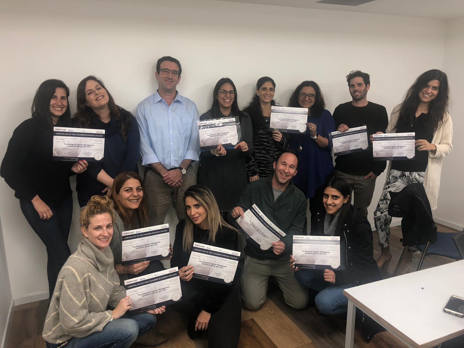 סיום קורס ניהול רכש, קניינות ולוגיסטיקה מחזור 98