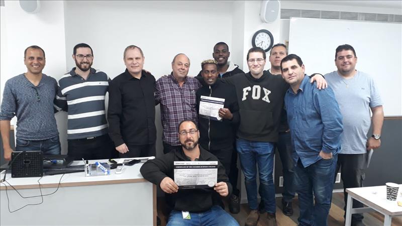 סיום קורס ניהול לוגיסטיקה ומחסן ממוחשב מחזור 33