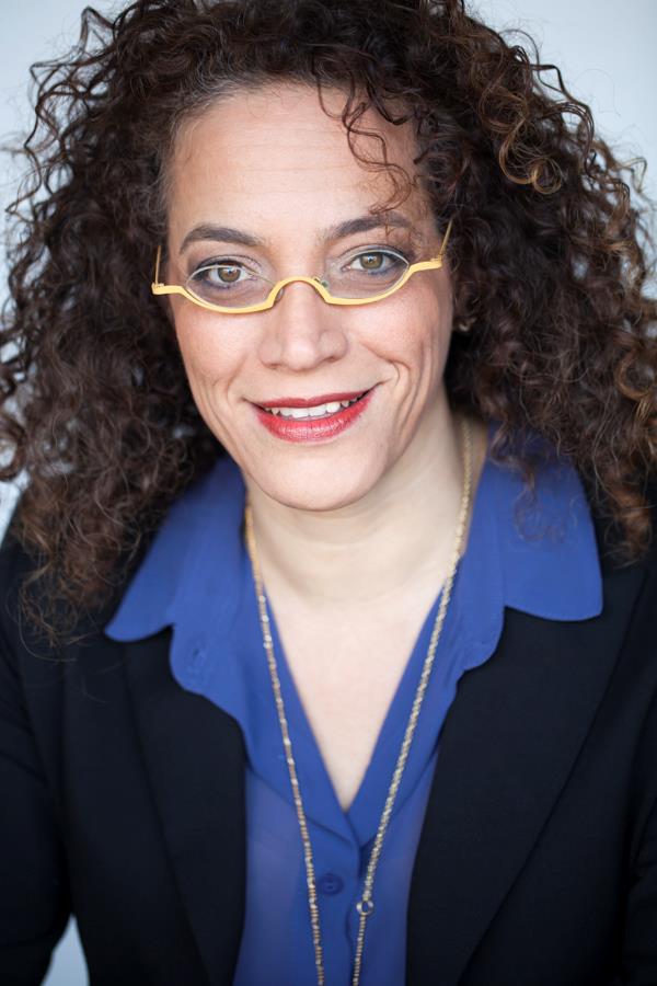 מיכל שרגיל בן סירה - מרצה בקורס אומנות המכירה וניהול השיווק