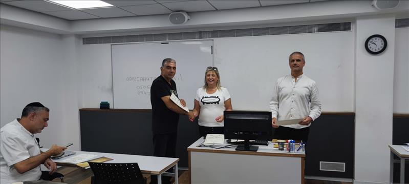 תמונות מסיום קורס מנהלים מקצועיים בחברות השכרת רכב וליסינג - מחזור 26